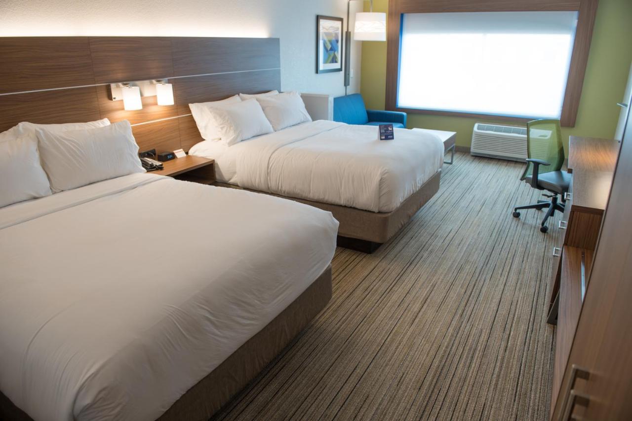 Holiday Inn Express Hotel & Suites Goshen By Ihg Exterior foto