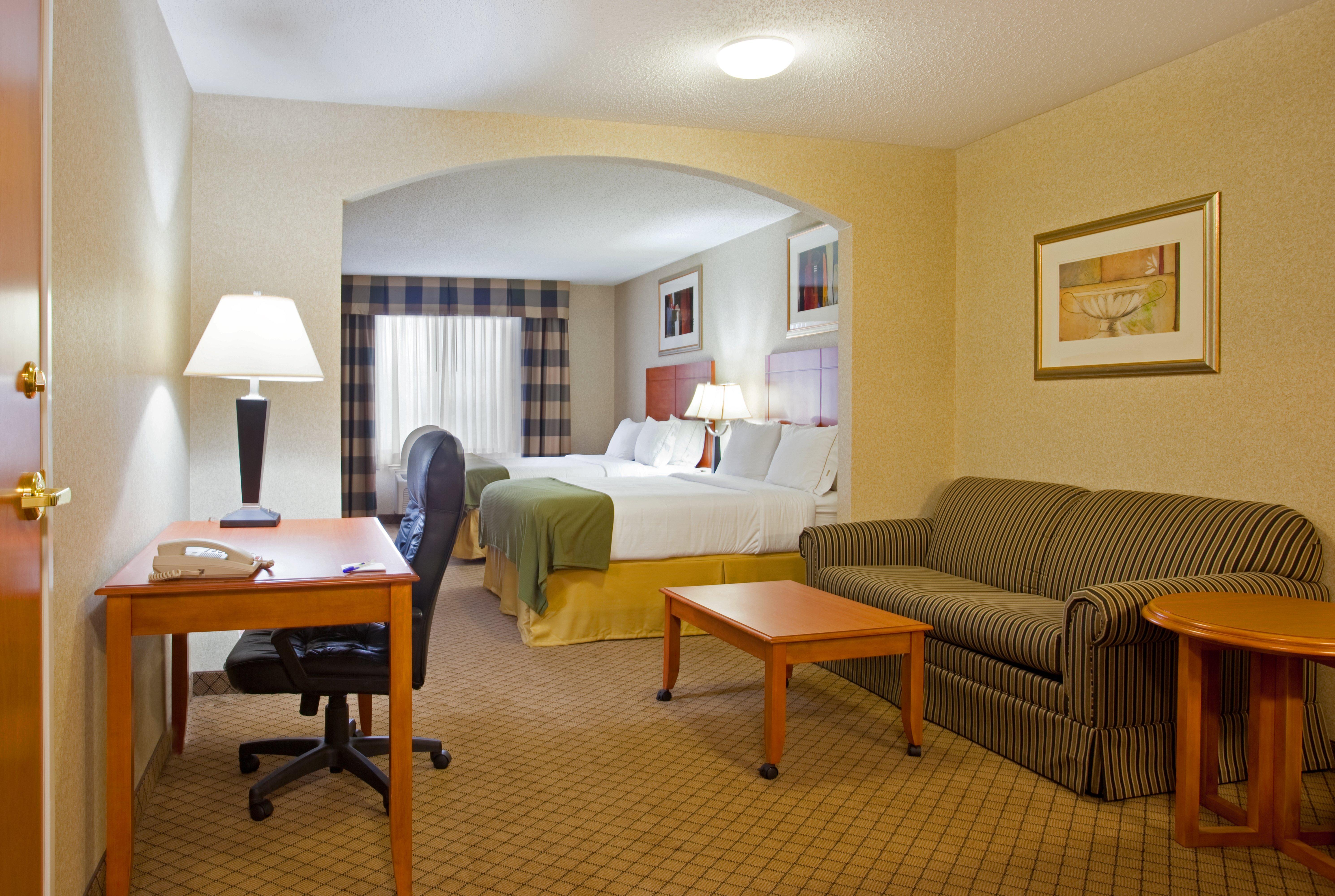 Holiday Inn Express Hotel & Suites Goshen By Ihg Exterior foto