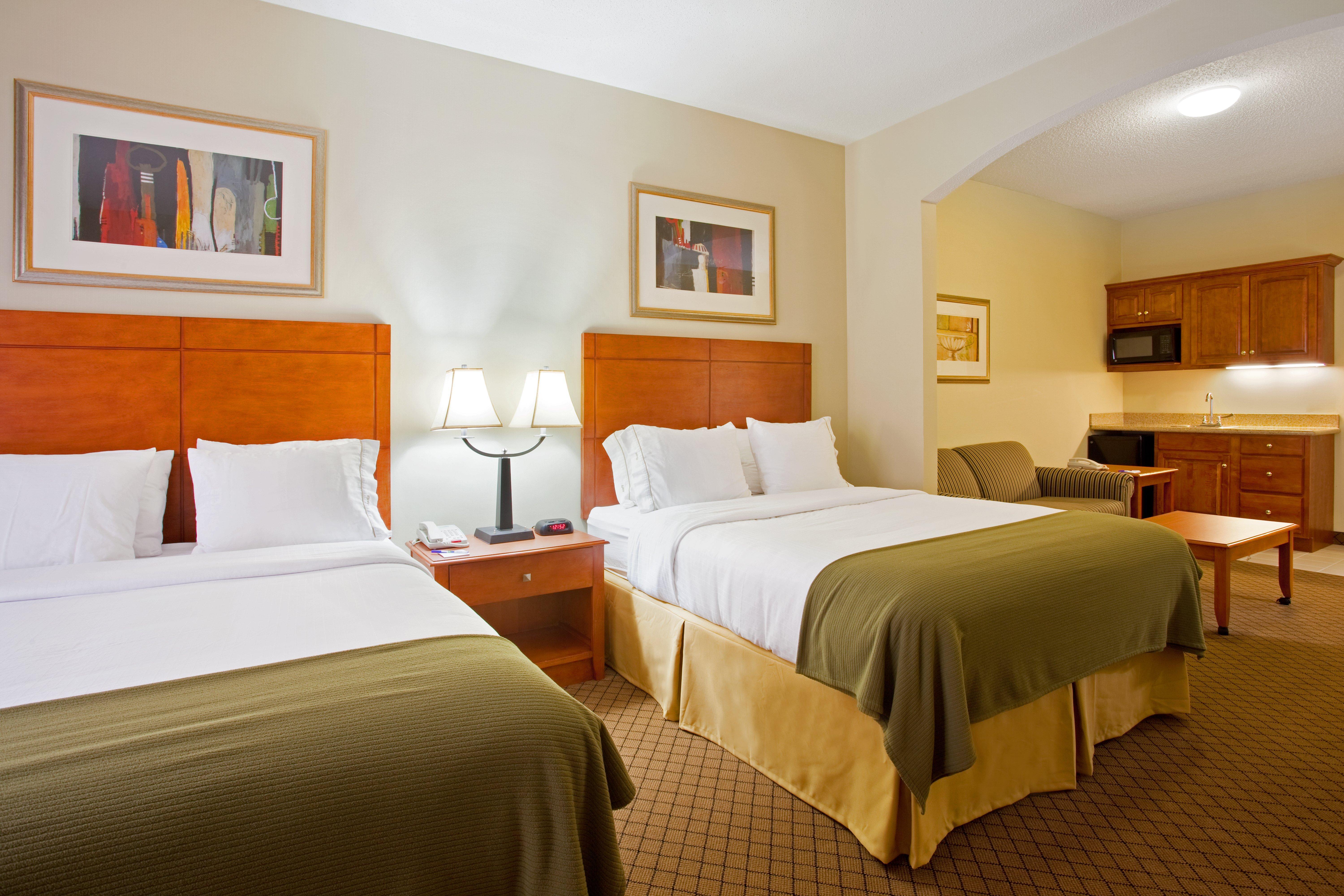 Holiday Inn Express Hotel & Suites Goshen By Ihg Exterior foto