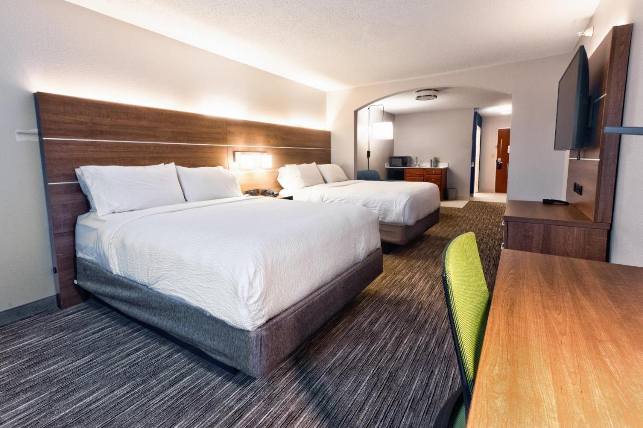 Holiday Inn Express Hotel & Suites Goshen By Ihg Exterior foto