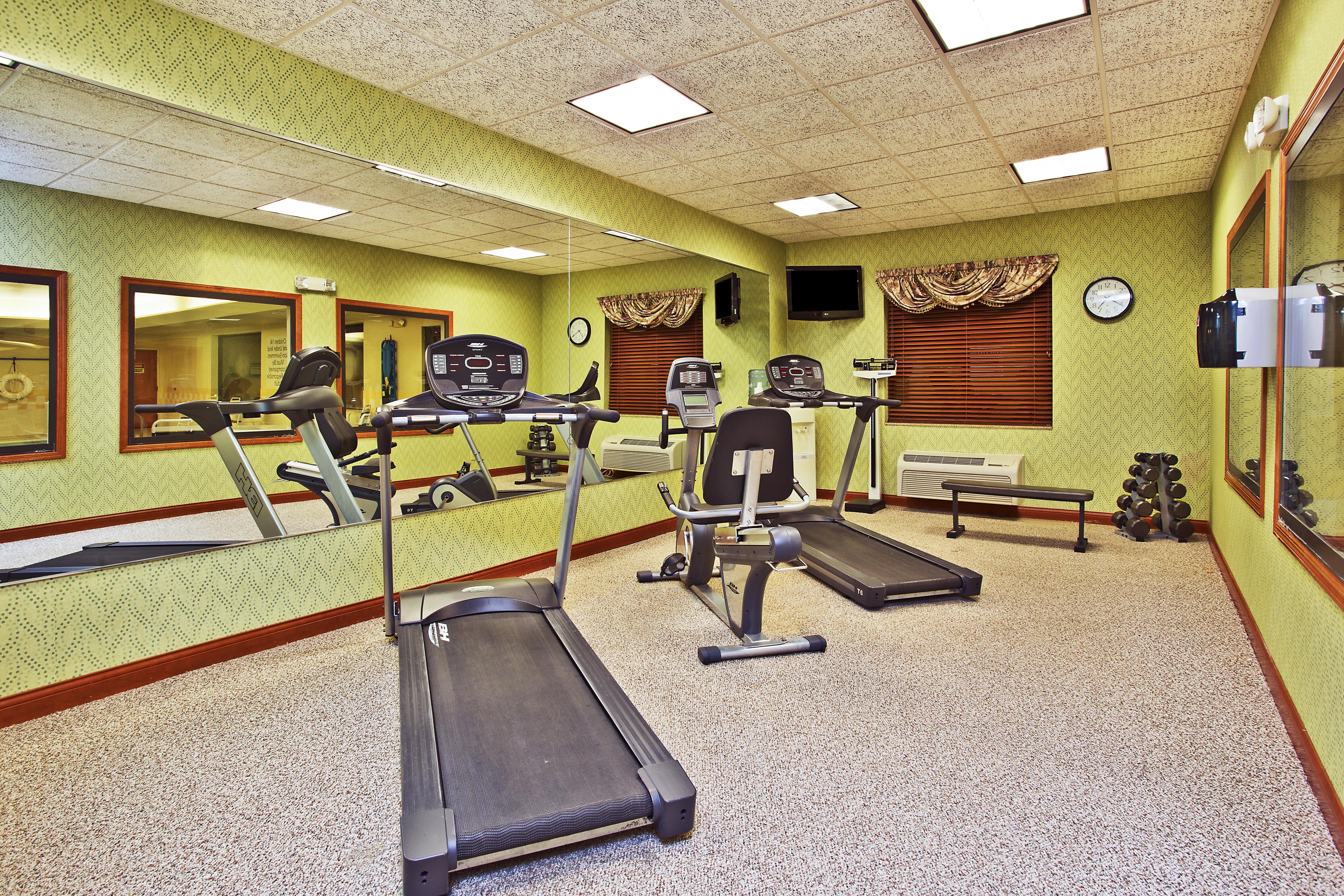 Holiday Inn Express Hotel & Suites Goshen By Ihg Exterior foto