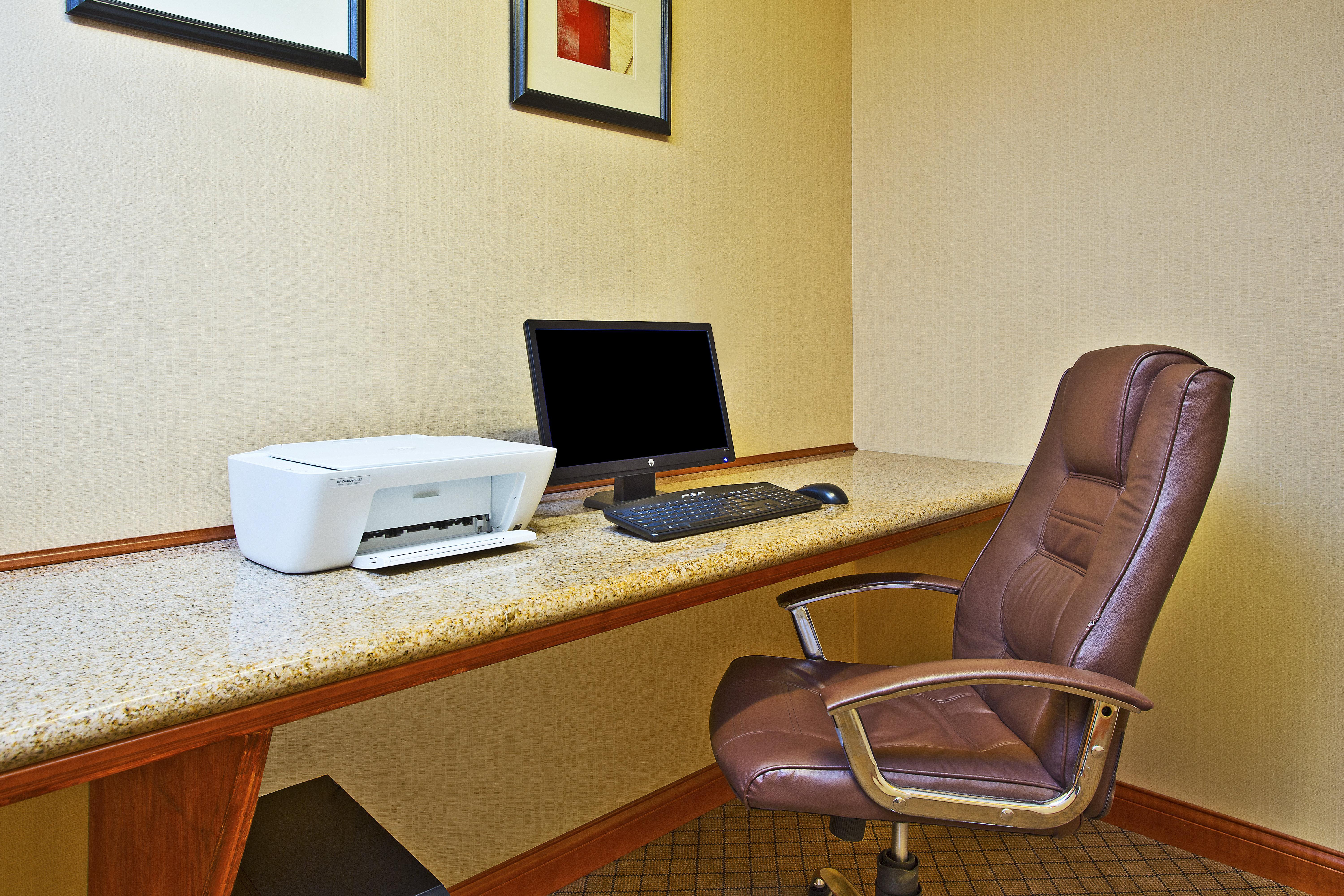 Holiday Inn Express Hotel & Suites Goshen By Ihg Exterior foto